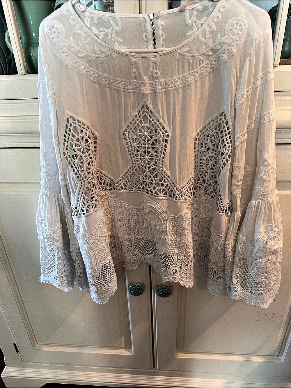 Soft Surroundings Embroidered Lace Blouse in White Size Medium
